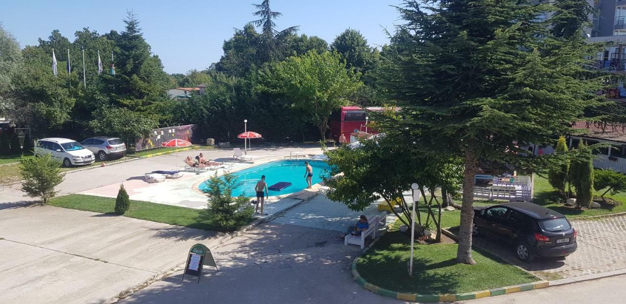 Hotel Phoenix Кранево Екстериор снимка